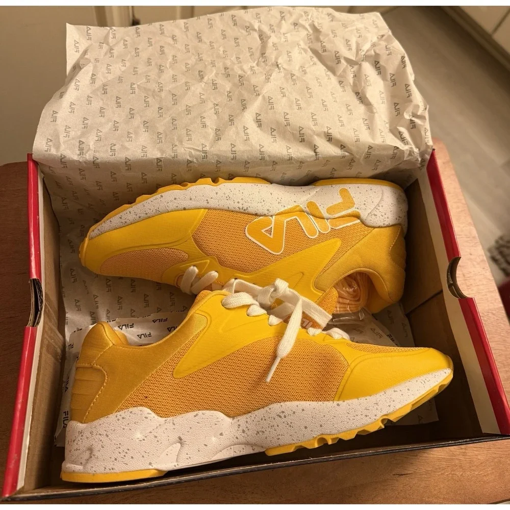 Fila‎ Athletic Shoes/Sneakers Woman's Size 10 Gold New